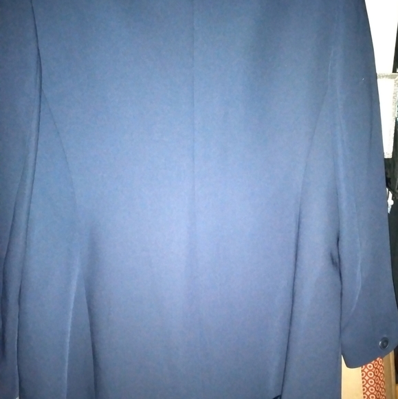 Two-Button Power Suit - Picture 4 of 4